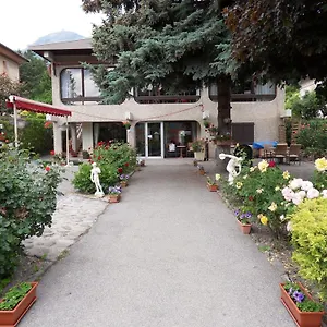 2* Hotel Notre Dame
